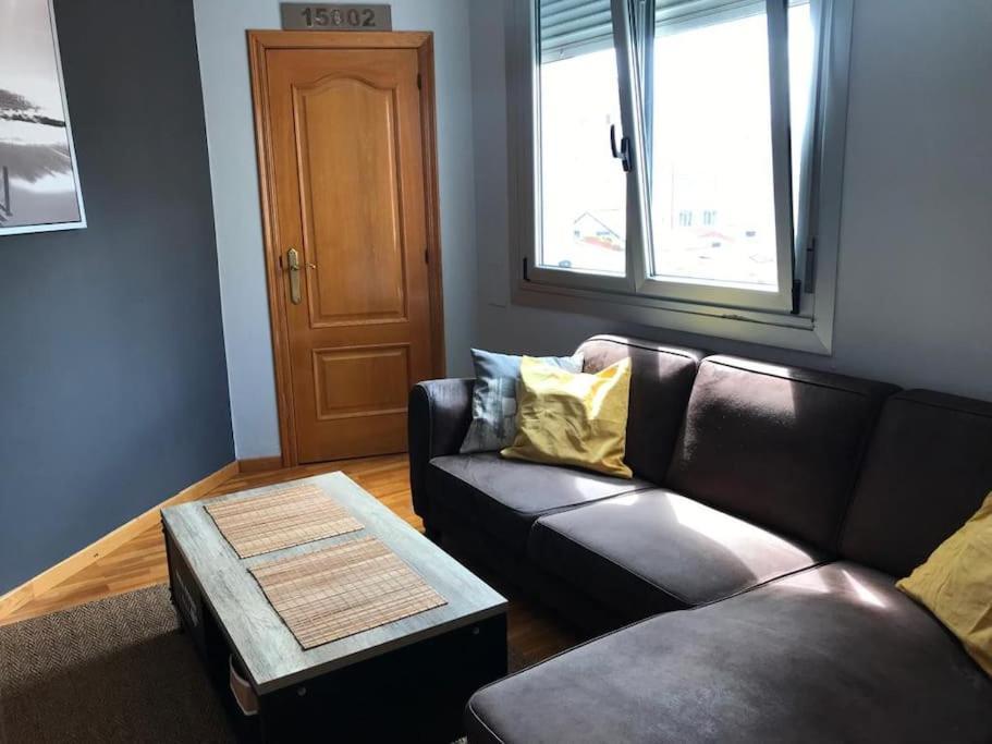 Piso Centrico Cerca De La Playa Apartment A Coruna Luaran gambar